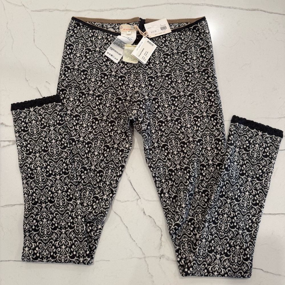 NWT Odd Molly Life Guard Leggings, Size 3
